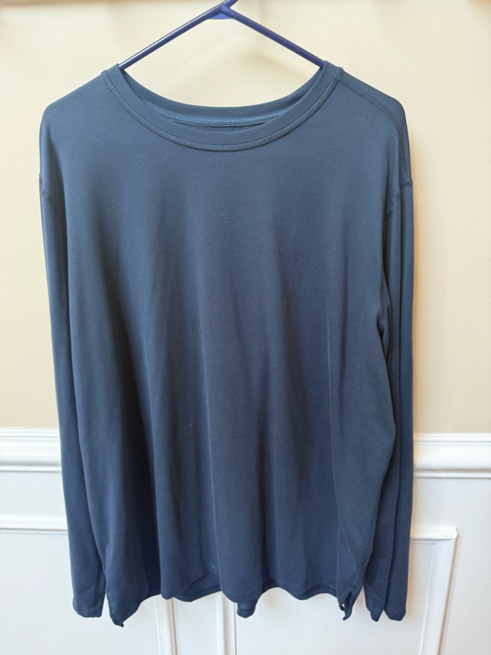 all in motion Men's Long-Sleeve Crew Tee in Navy